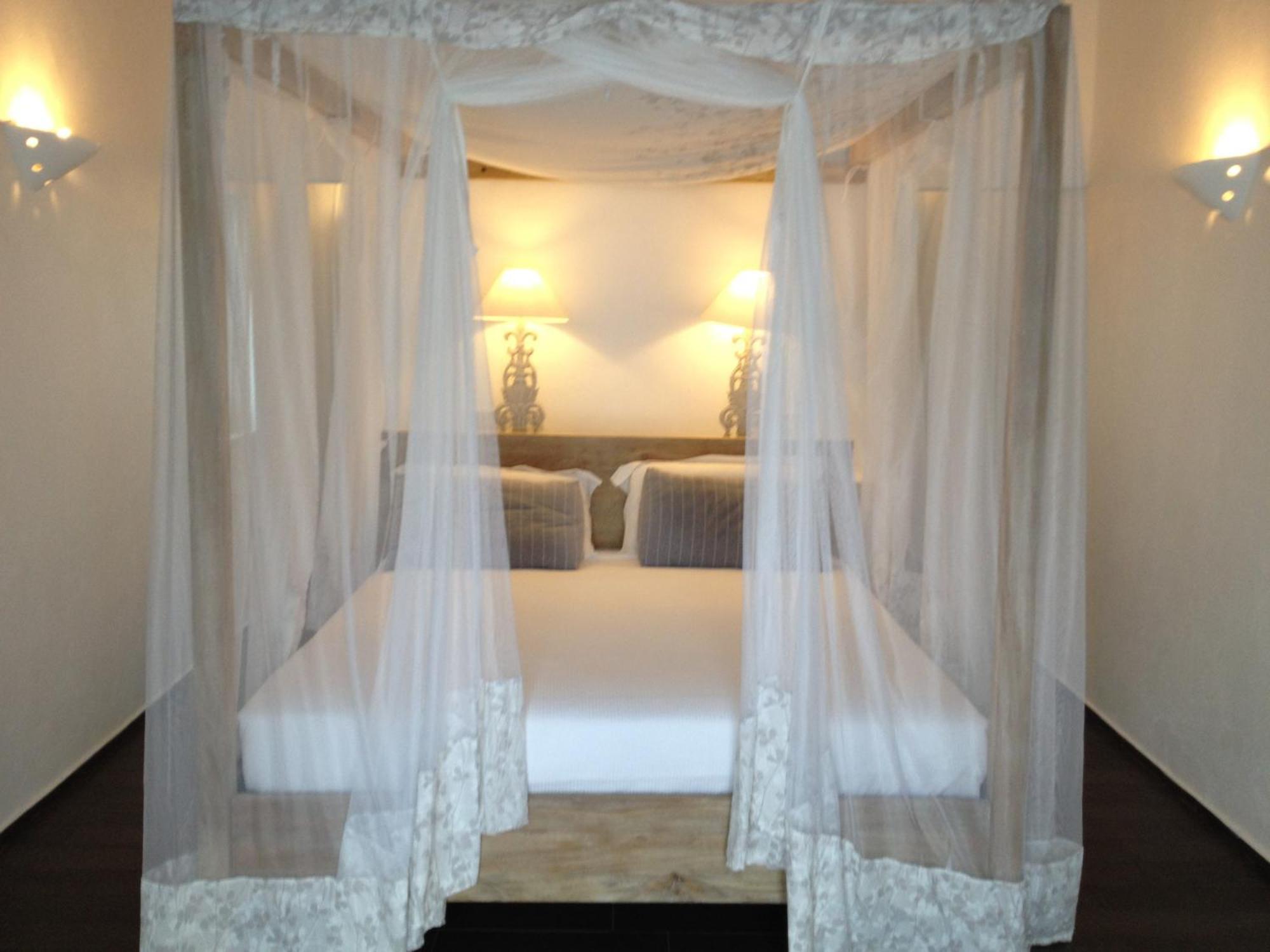 Konokono Beach Resort And Isaraya Luxury Overwater Villas Michamvi Quarto foto