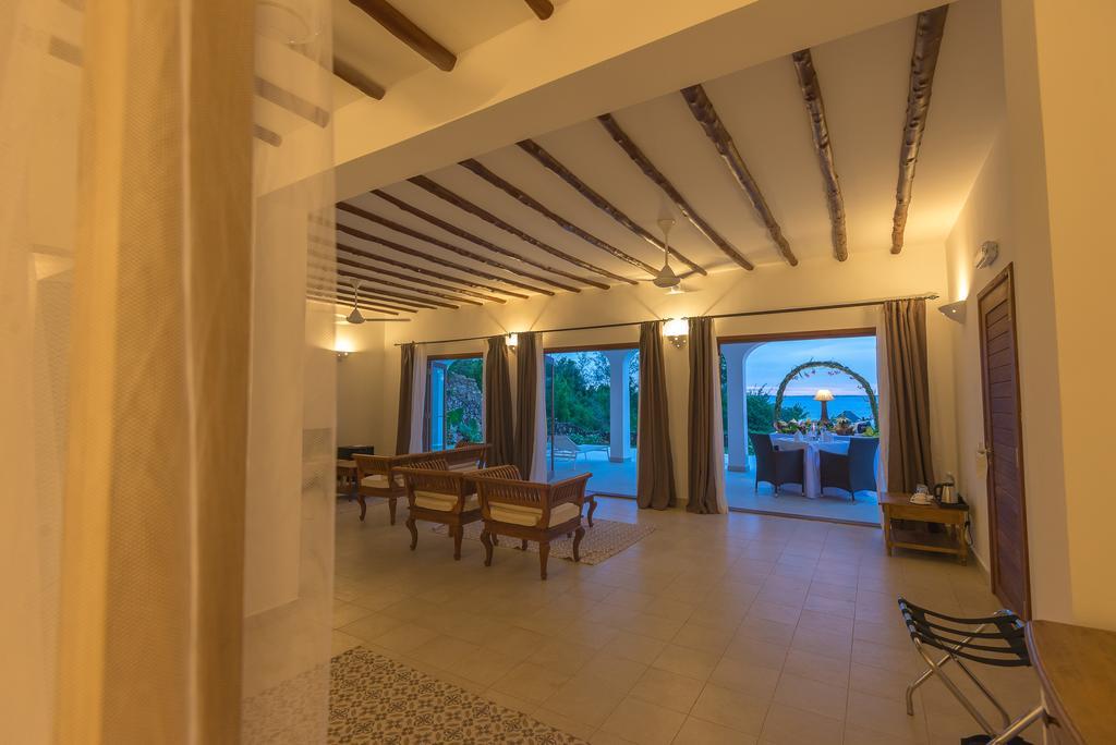 Konokono Beach Resort And Isaraya Luxury Overwater Villas Michamvi Exterior foto