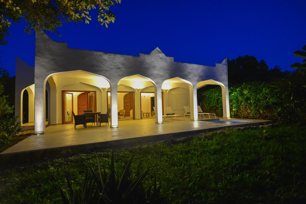 Konokono Beach Resort And Isaraya Luxury Overwater Villas Michamvi Exterior foto